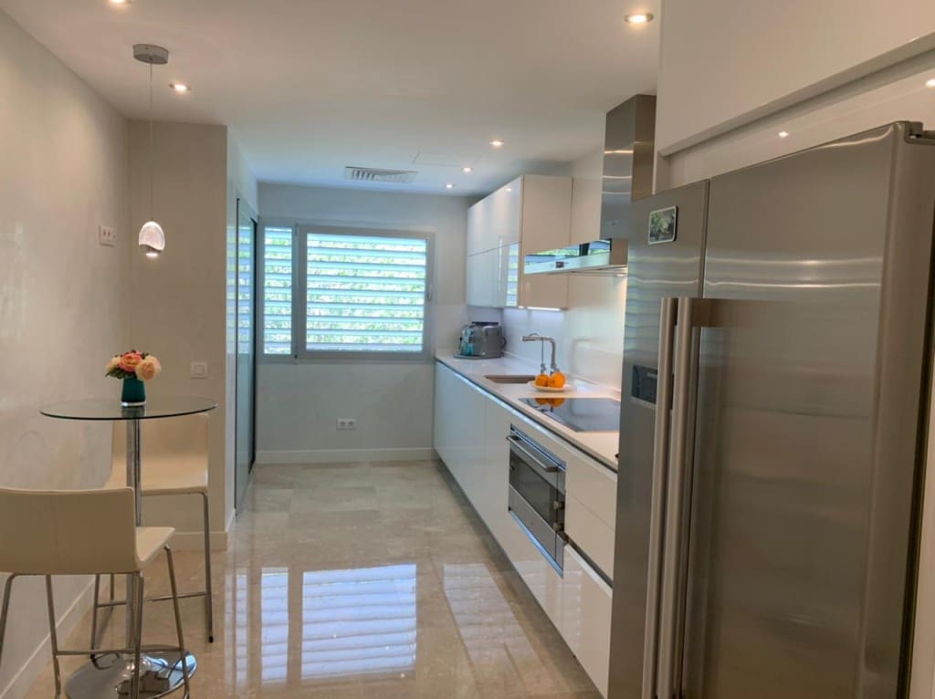 2 quarto Apartamento para venda em Bendinat com piscina garagem - 1 950 000 € (Ref: 3118619)