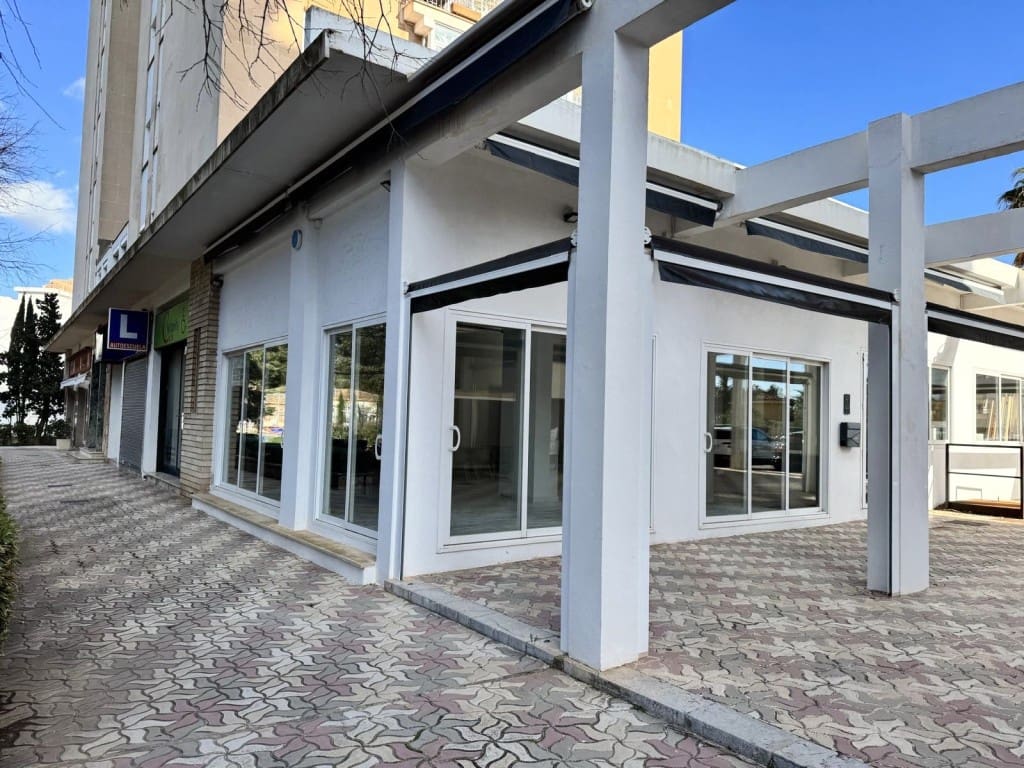 Kommersiell til salgs i Palmanova - € 325 000 (Ref: 3394834)