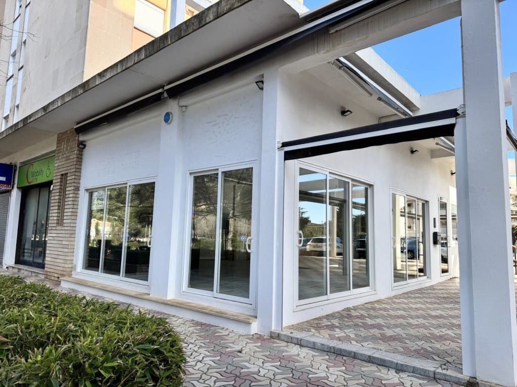 Kommersiell til salgs i Palmanova - € 325 000 (Ref: 3394834)