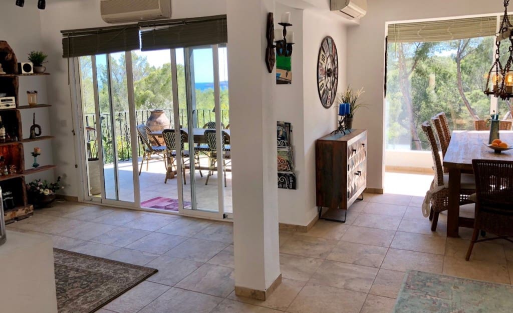 3 soveværelse Villa til salg i Costa d'en Blanes med swimmingpool garage - € 1.895.000 (Ref: 3984326)