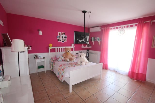 5 soverom Villa til salgs i Santa Ponsa, Calvià med svømmebasseng garasje - € 2 520 000 (Ref: 4727786)