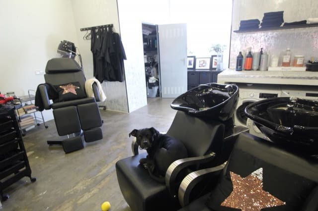 Comercial para venda em Bendinat, Calvià - 395 000 € (Ref: 5165161)