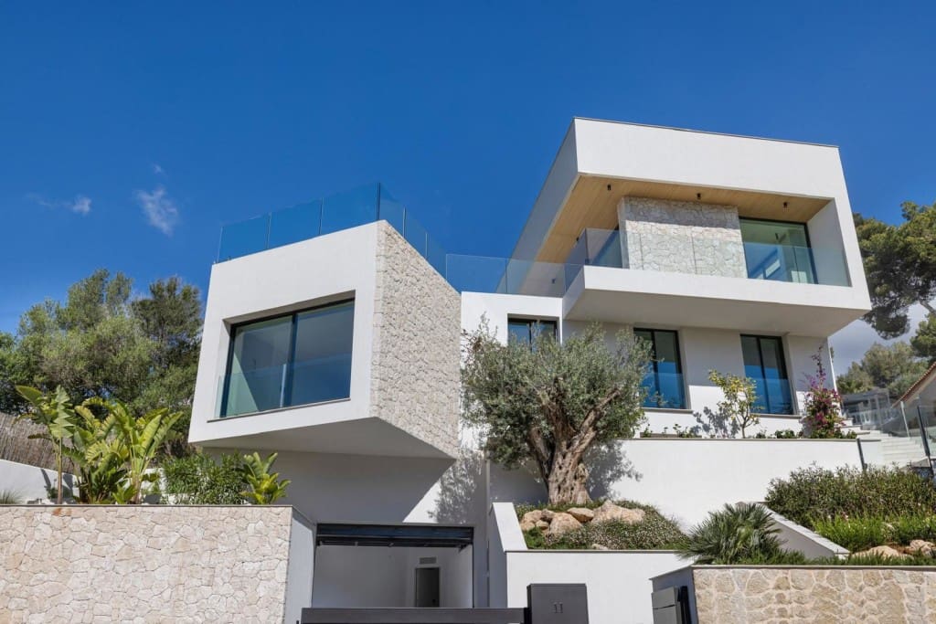 4 soveværelse Villa til salg i Bendinat med swimmingpool garage - € 7.475.000 (Ref: 6287019)