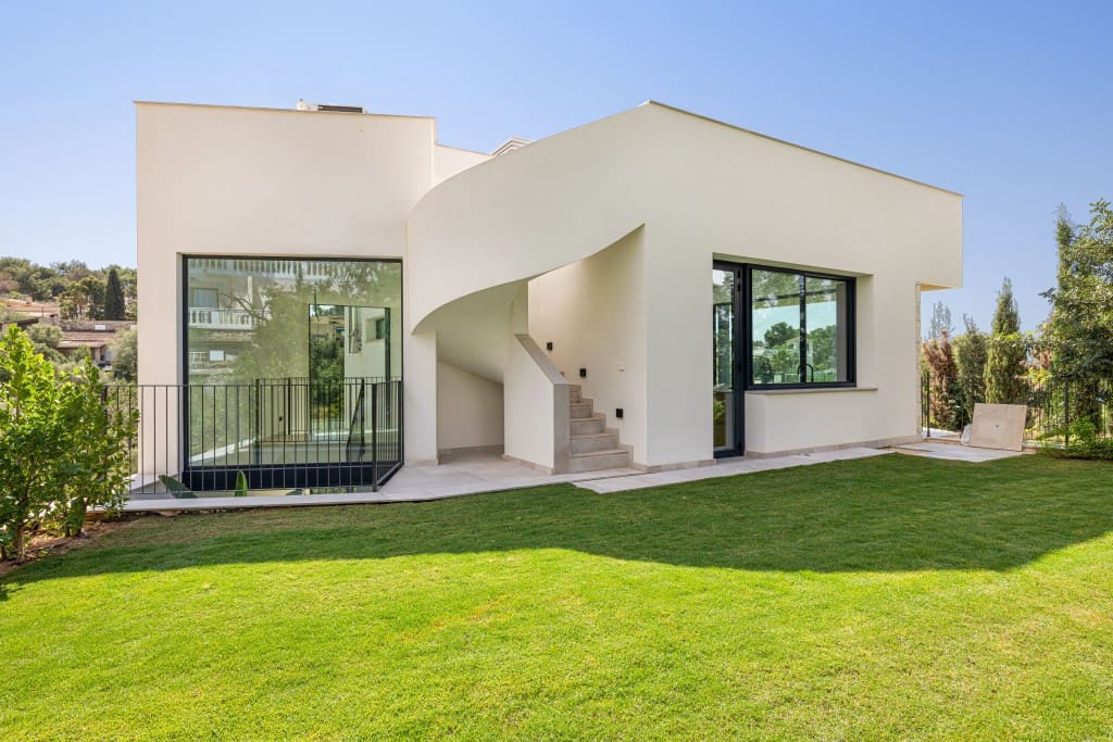 4 soveværelse Villa til salg i Bendinat med swimmingpool garage - € 7.475.000 (Ref: 6287019)