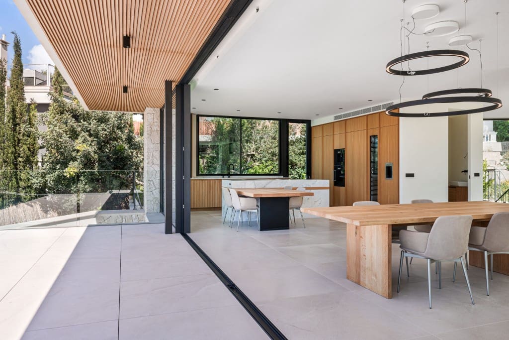 4 soveværelse Villa til salg i Bendinat med swimmingpool garage - € 7.475.000 (Ref: 6287019)