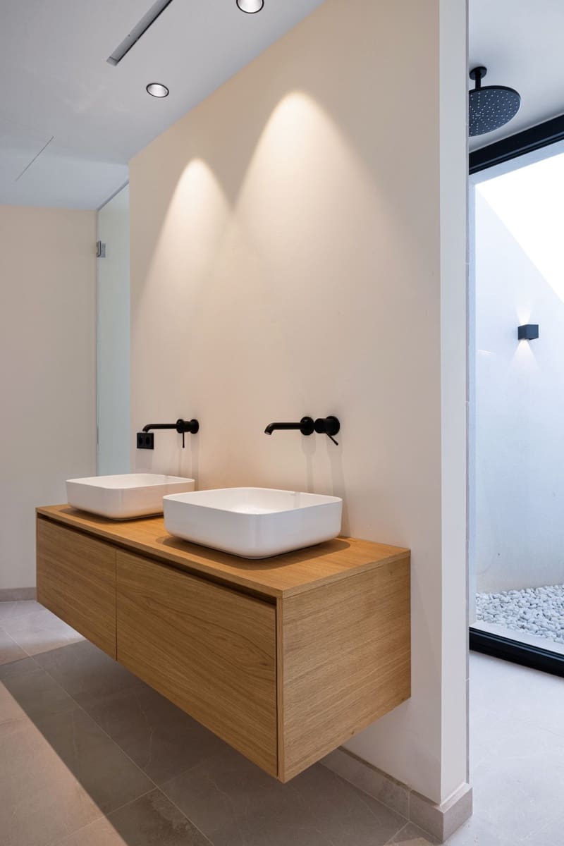 4 soveværelse Villa til salg i Bendinat med swimmingpool garage - € 7.475.000 (Ref: 6287019)