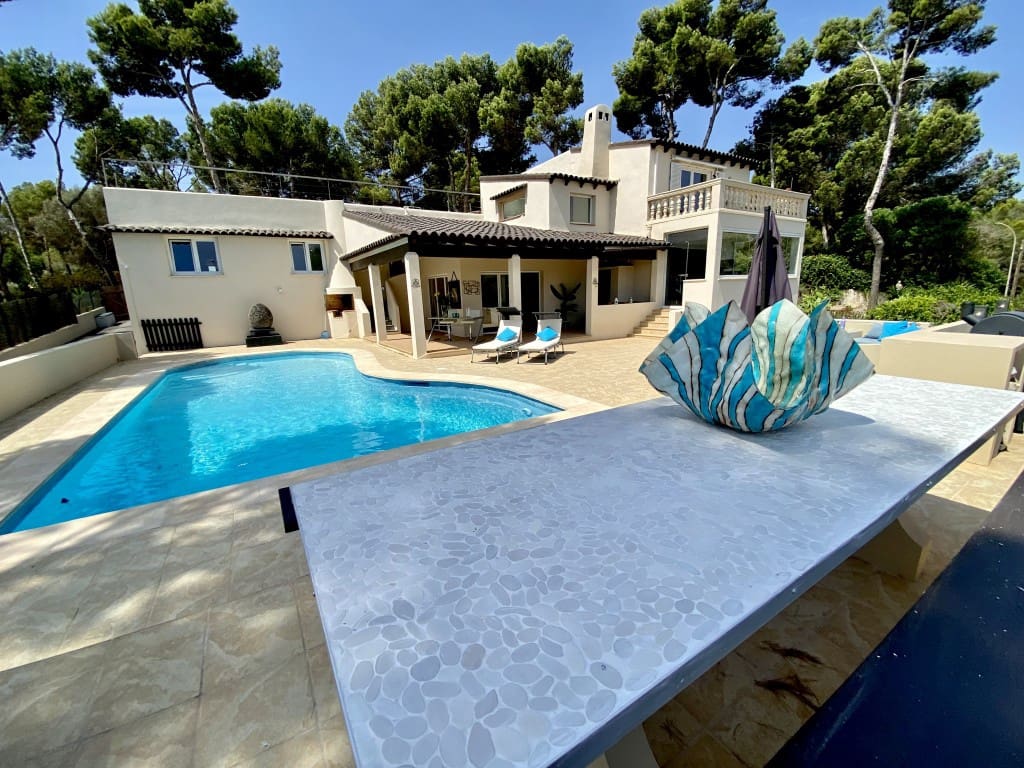 4 sovrum Villa till salu i Sol de Mallorca med pool garage - 2 350 000 € (Ref: 6993351)