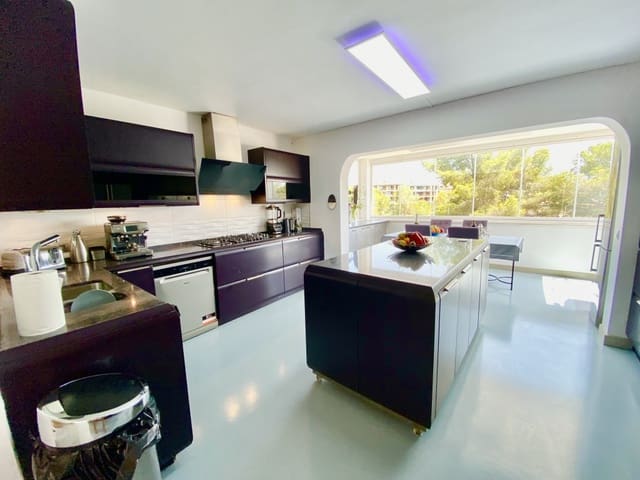 4 soverom Villa til salgs i Sol de Mallorca, Calvià med svømmebasseng garasje - € 2 350 000 (Ref: 6993351)