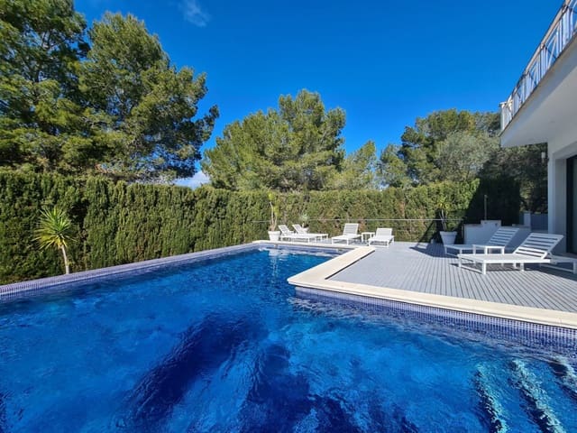 4 Zimmer Villa zu verkaufen in Santa Ponsa, Calvià mit Pool Garage - 2.500.000 € (Ref: 7124853)