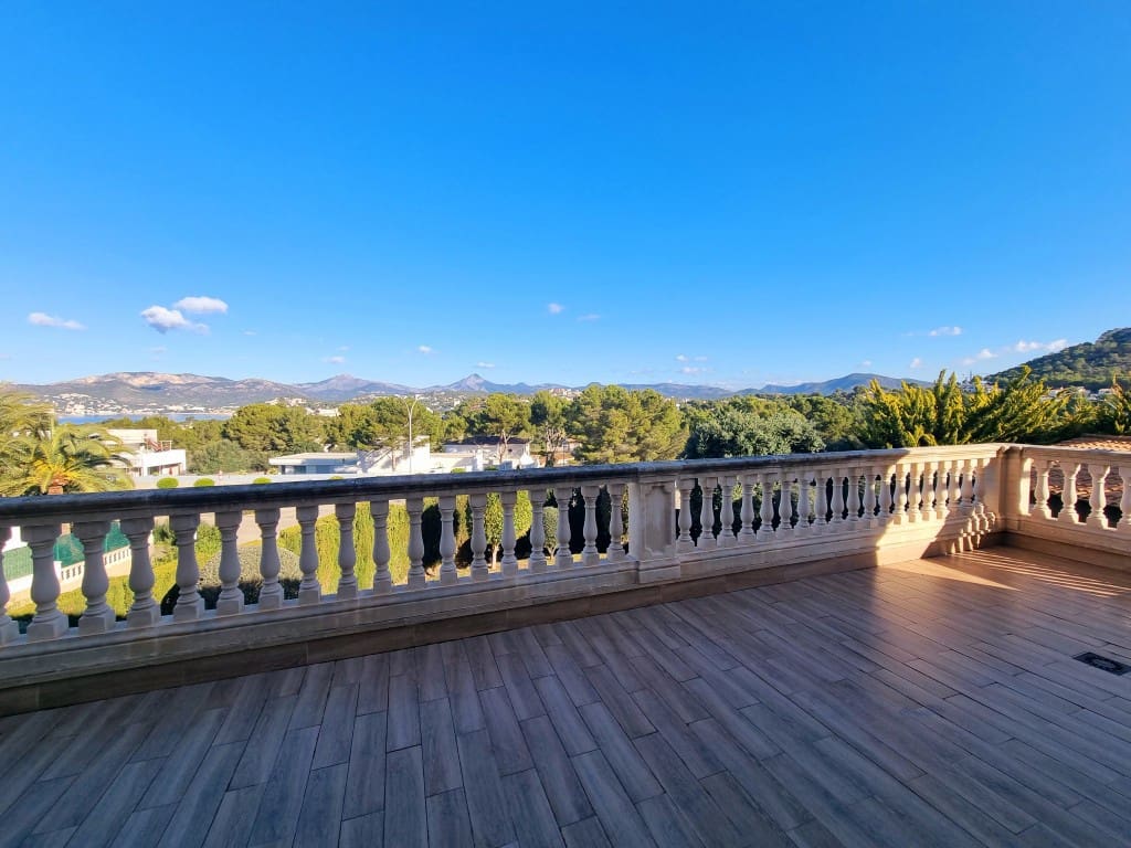 4 sovrum Villa till salu i Santa Ponsa med pool - 2 800 000 € (Ref: 7372699)