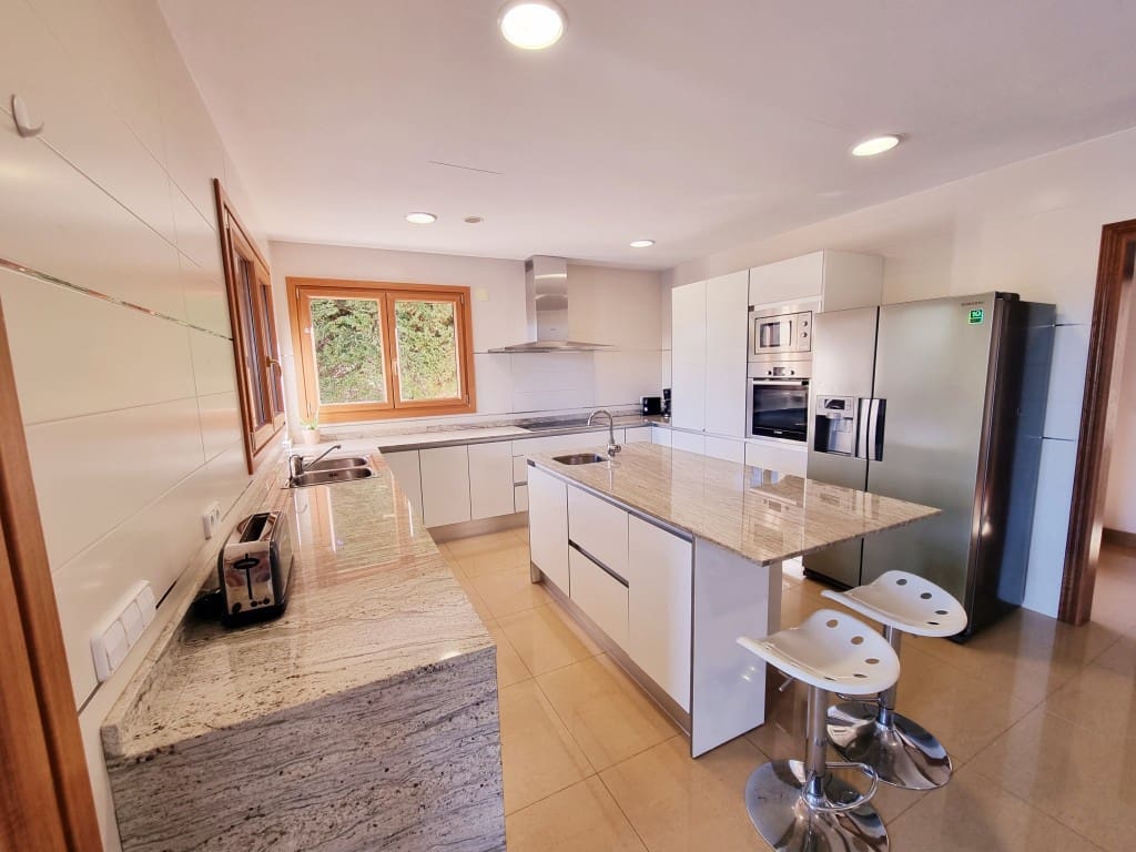 4 sovrum Villa till salu i Santa Ponsa med pool - 2 800 000 € (Ref: 7372699)