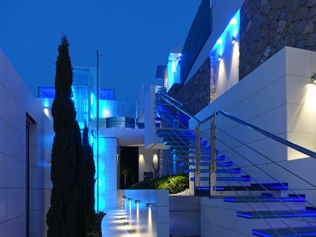 6 soveværelse Villa til salg i Sol de Mallorca, Calvià med swimmingpool - € 21.000.000 (Ref: 8035368)