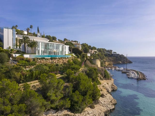 6 soveværelse Villa til salg i Sol de Mallorca, Calvià med swimmingpool - € 21.000.000 (Ref: 8035368)