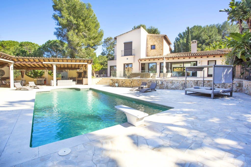 4 camera da letto Villa da affittare in Santa Ponsa con piscina garage - 12.000 € (Rif: 8149035)