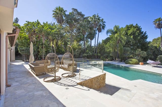 4 soveværelse Villa til leje i Santa Ponsa, Calvià med swimmingpool garage - € 12.000 (Ref: 8149035)