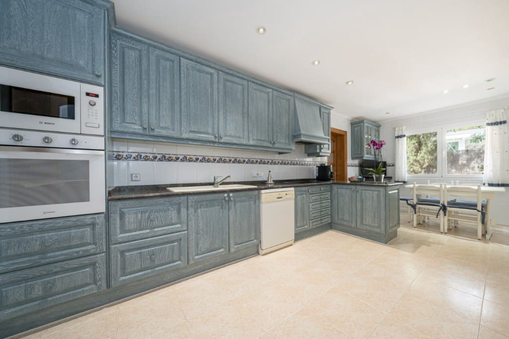 5 sypialnia Willa na sprzedaż w Portals Nous z basenem garażem - 2 250 000 € (Ref: 8183380)