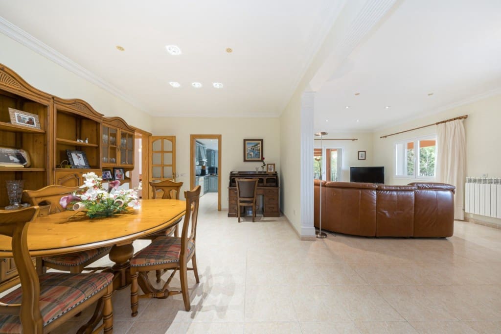 5 sypialnia Willa na sprzedaż w Portals Nous z basenem garażem - 2 250 000 € (Ref: 8183380)