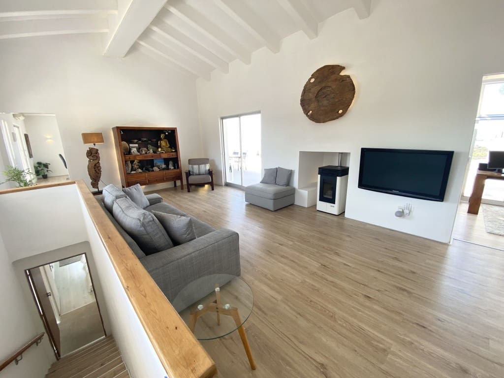 Villa/Maison de 3 chambres à louer à Costa d'en Blanes avec piscine garage - 5 500 € (Ref: 8331468)