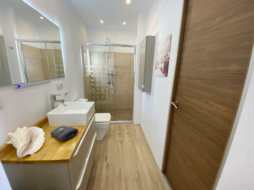 Villa/Maison de 3 chambres à louer à Costa d'en Blanes avec piscine garage - 5 500 € (Ref: 8331468)