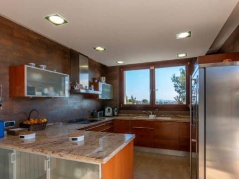 4 soverom Villa til salgs i Genova med svømmebasseng - € 1 900 000 (Ref: 8411653)