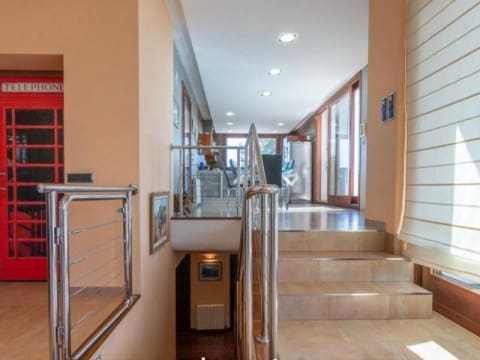 4 soverom Villa til salgs i Genova med svømmebasseng - € 1 900 000 (Ref: 8411653)