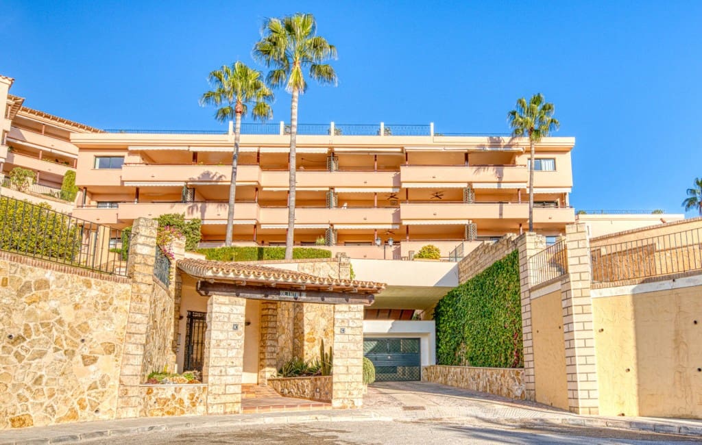 2 soveværelse Lejlighed til salg i Bendinat med swimmingpool garage - € 895.000 (Ref: 8640743)