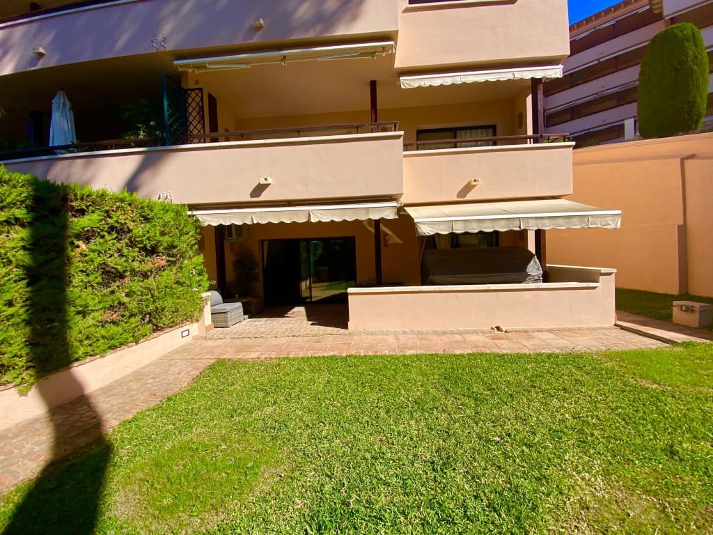 2 soveværelse Lejlighed til salg i Bendinat med swimmingpool garage - € 895.000 (Ref: 8640743)