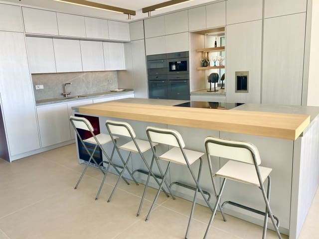 5 soveværelse Villa til salg i Santa Ponsa, Calvià med swimmingpool - € 4.250.000 (Ref: 8671697)