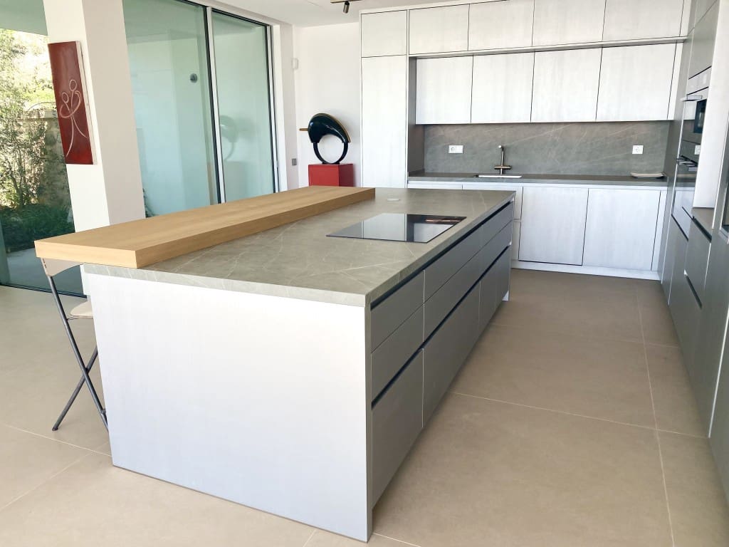 5 bedroom Villa for sale in Santa Ponsa with pool - € 4,250,000 (Ref: 8671697)