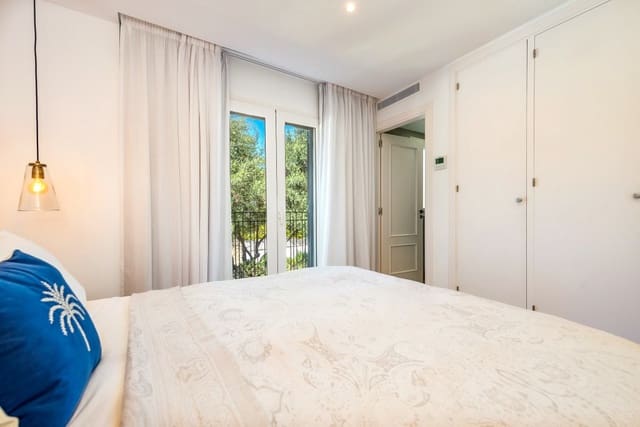 2 soverom Leilighet til salgs i Puerto de Andratx, Andratx med svømmebasseng - € 945 000 (Ref: 8766465)