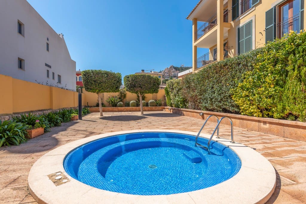 2 soveværelse Lejlighed til salg i Puerto de Andratx med swimmingpool - € 945.000 (Ref: 8766465)