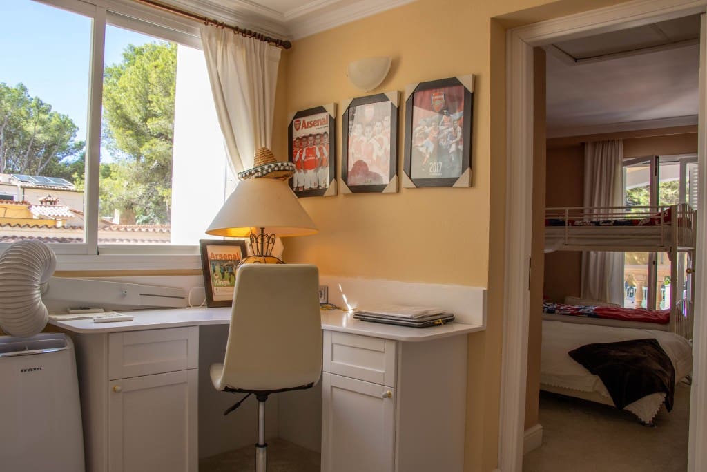 5 sypialnia Willa na sprzedaż w El Toro / Port Adriano z basenem garażem - 1 900 000 € (Ref: 8781159)