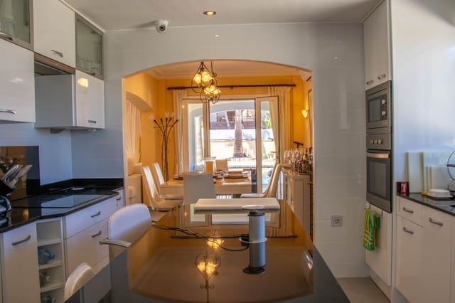 5 soveværelse Villa til salg i El Toro / Port Adriano, Calvià med swimmingpool garage - € 1.900.000 (Ref: 8781159)