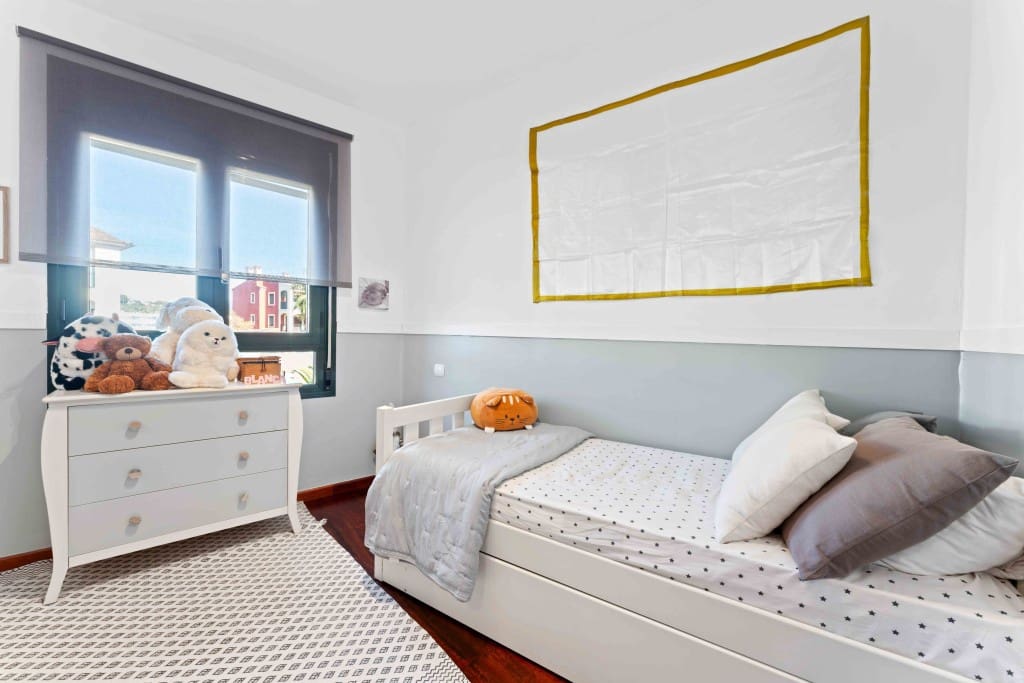 3 sypialnia Apartament na sprzedaż w Santa Ponsa z basenem garażem - 990 000 € (Ref: 8781161)