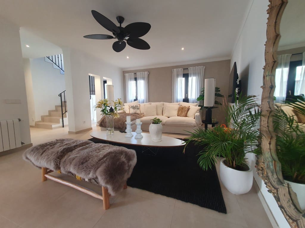 3 soveværelse Byhus til salg i L'Arraco / S'Arraco - € 890.000 (Ref: 8985636)