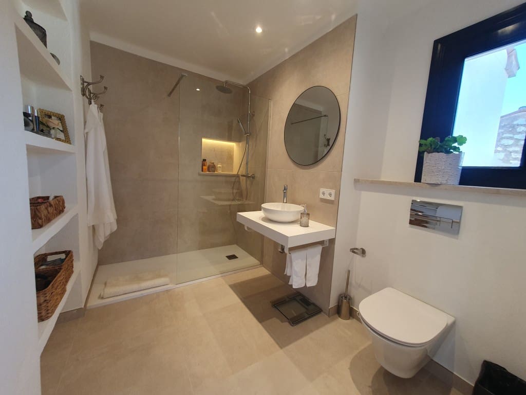 3 soveværelse Byhus til salg i L'Arraco / S'Arraco - € 890.000 (Ref: 8985636)