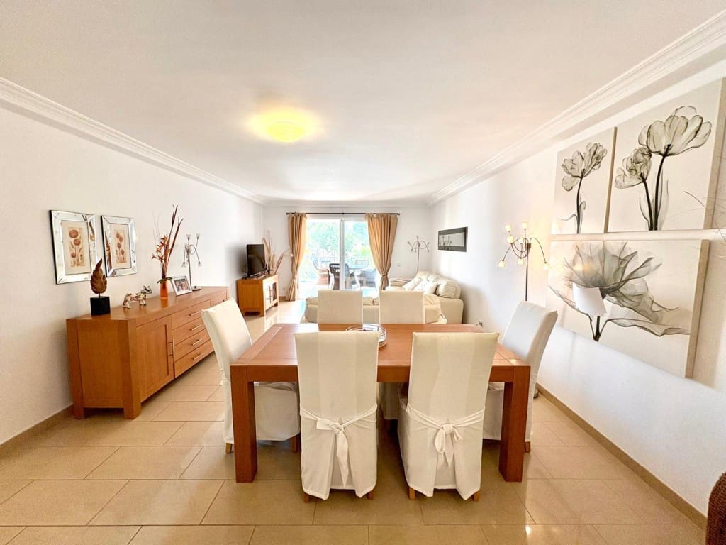 3 bedroom Apartment for sale in Santa Ponsa with pool garage - € 850,000 (Ref: 8993709)