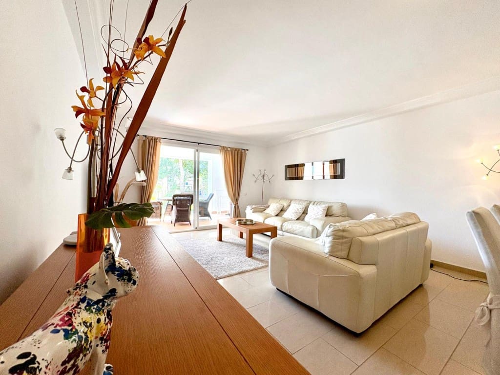 3 bedroom Apartment for sale in Santa Ponsa with pool garage - € 850,000 (Ref: 8993709)