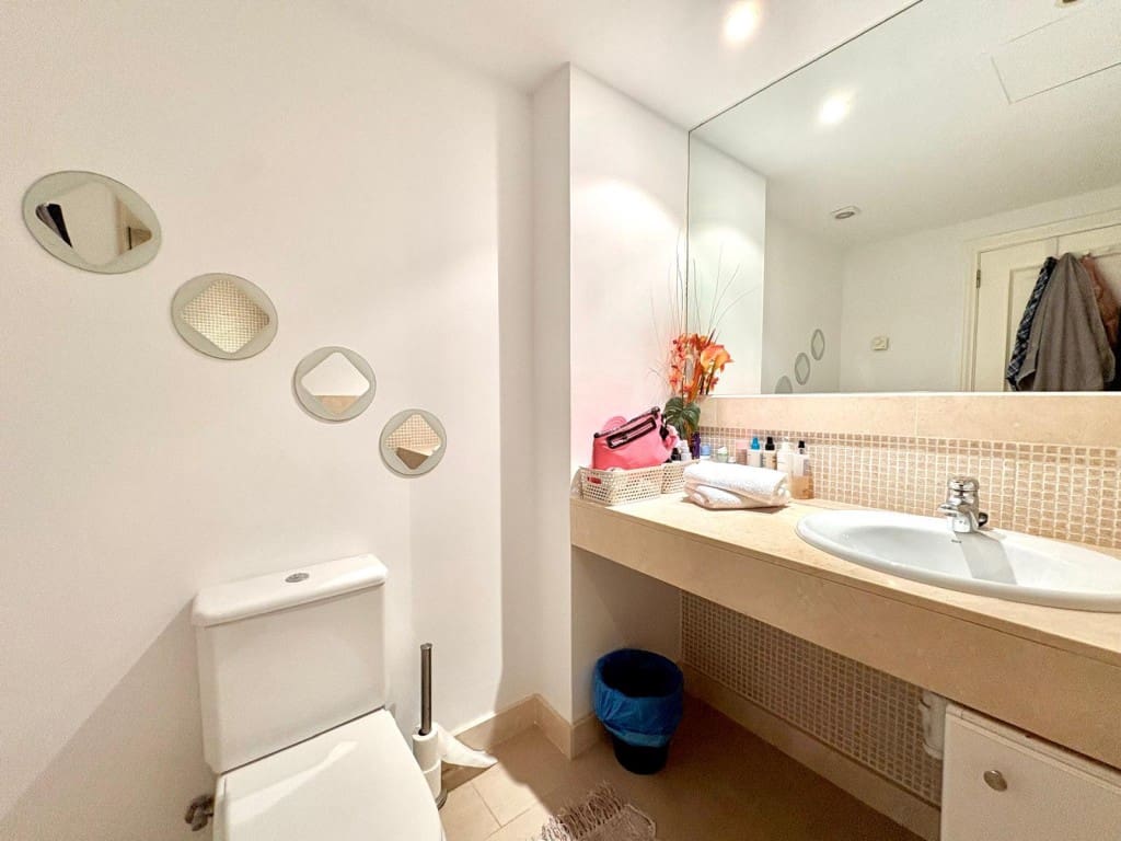 3 bedroom Apartment for sale in Santa Ponsa with pool garage - € 850,000 (Ref: 8993709)