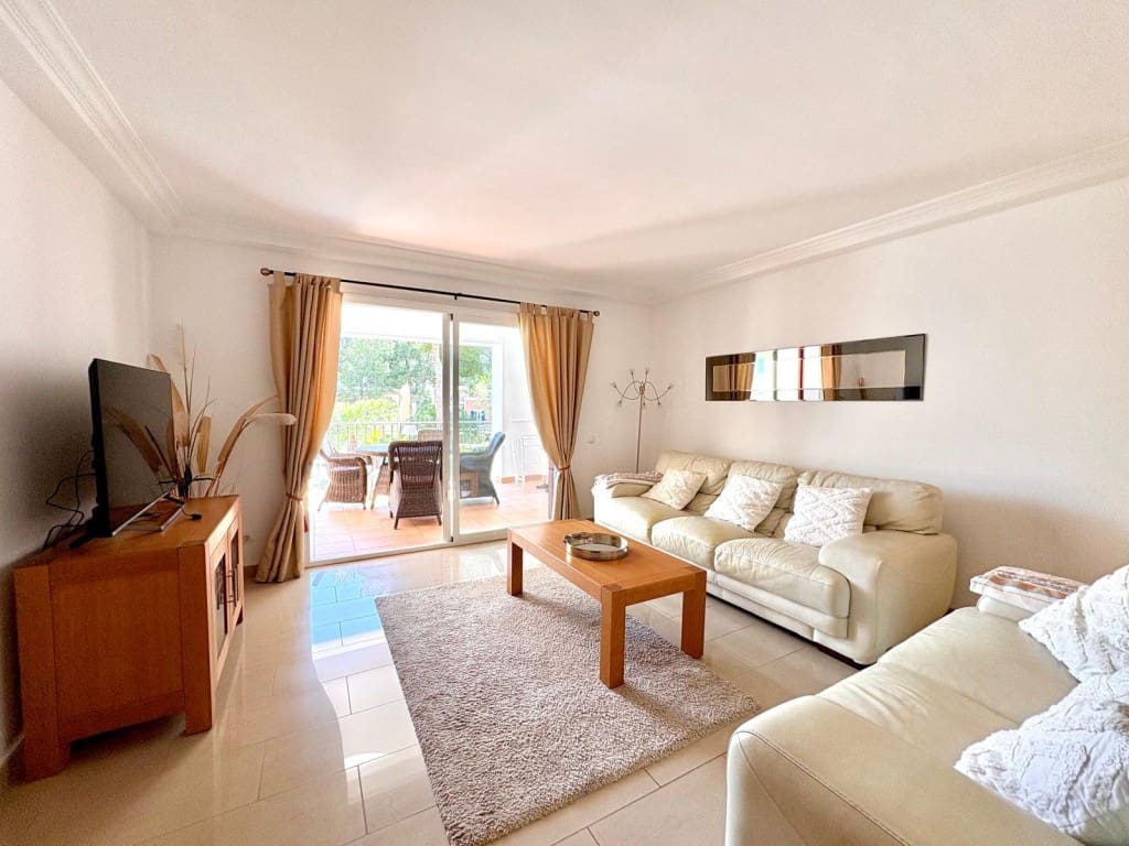 3 bedroom Apartment for sale in Santa Ponsa with pool garage - € 850,000 (Ref: 8993709)