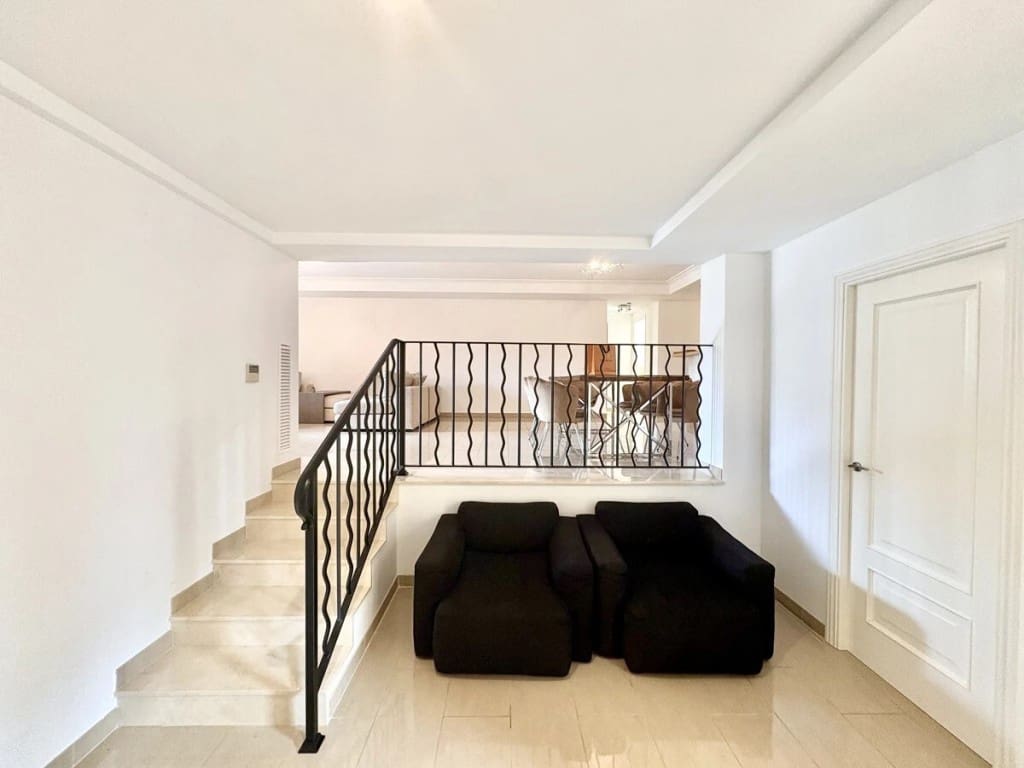 5 soveværelse Lejlighed til salg i Santa Ponsa med swimmingpool - € 1.350.000 (Ref: 8998448)