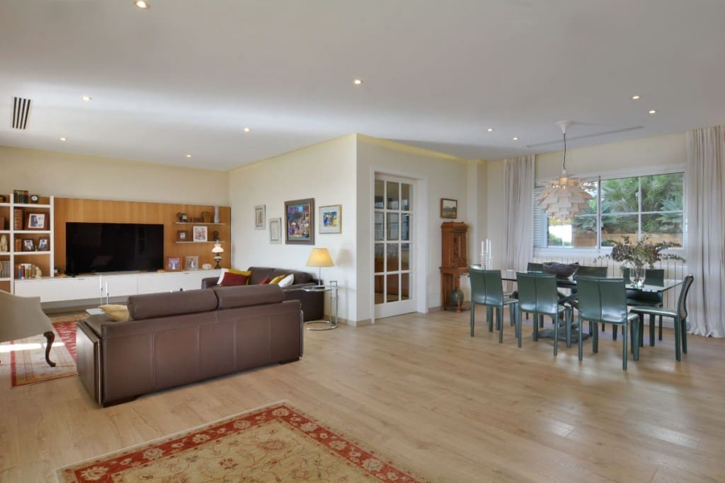 5 soverom Villa til salgs i Cas Catala med svømmebasseng - € 5 200 000 (Ref: 9010441)