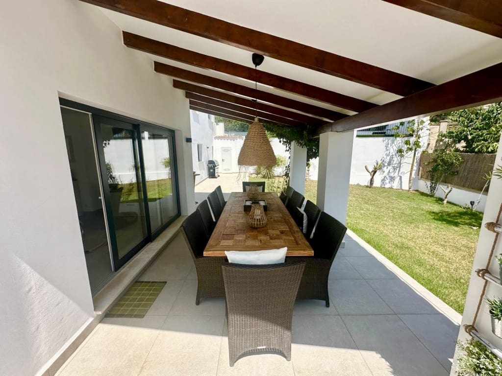 5 soveværelse Villa til salg i Es Capdella med swimmingpool - € 2.395.000 (Ref: 9042056)