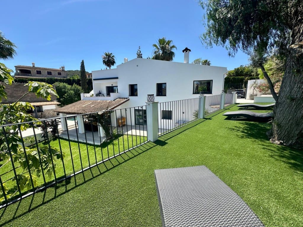 5 soveværelse Villa til salg i Es Capdella med swimmingpool - € 2.395.000 (Ref: 9042056)