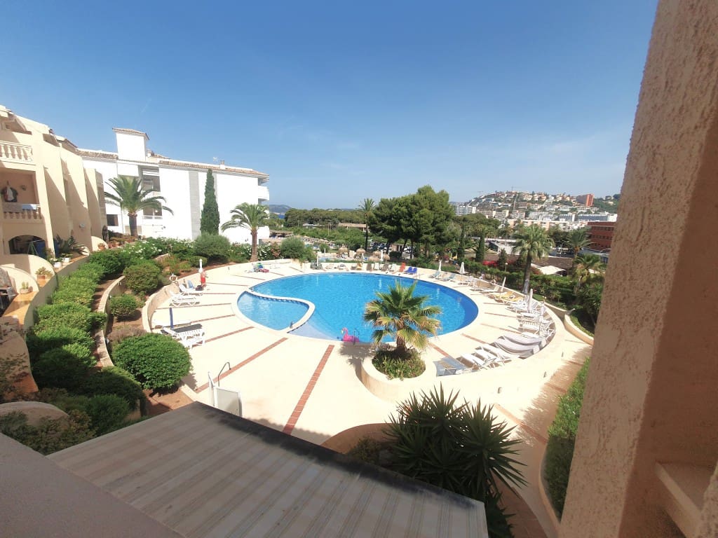 2 sypialnia Apartament na sprzedaż w Santa Ponsa z basenem garażem - 470 000 € (Ref: 9062186)