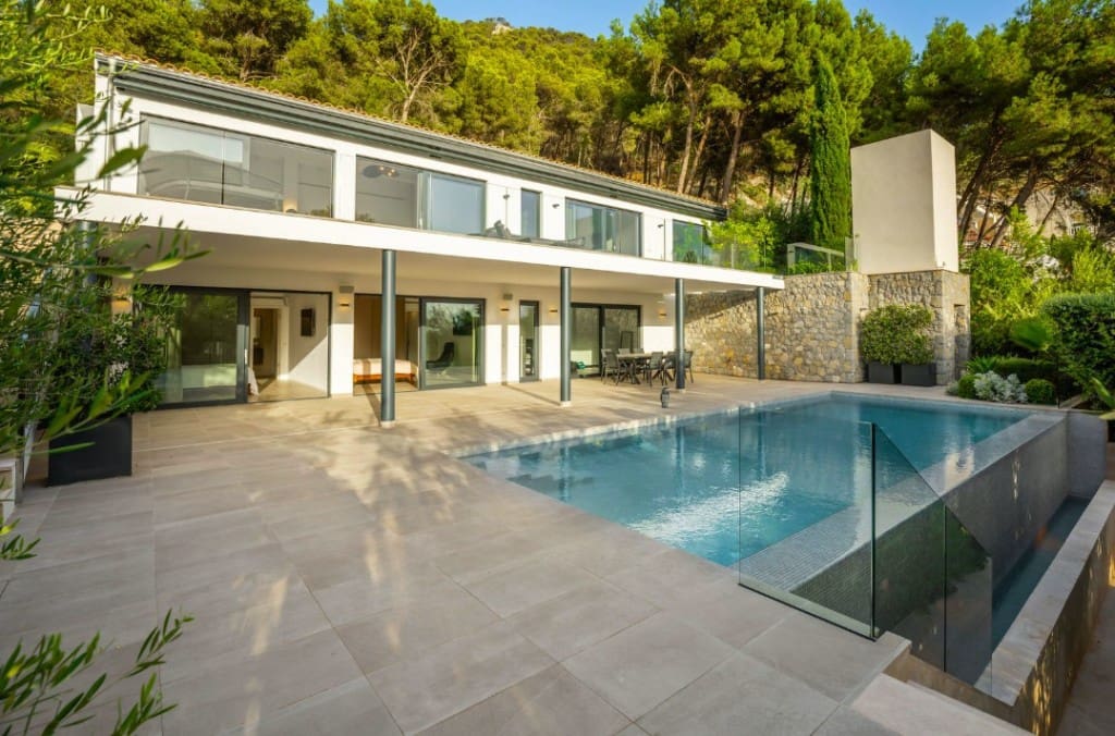 6 sypialnia Willa na sprzedaż w Puerto de Andratx z basenem garażem - 6 500 000 € (Ref: 9074915)