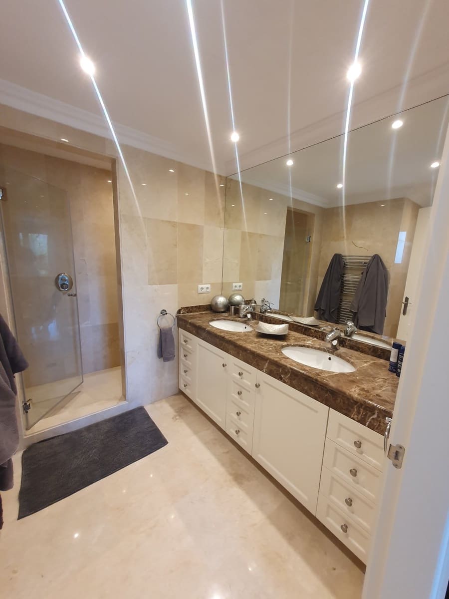 4 bedroom Villa for sale in Puerto de Andratx with pool garage - € 3,900,000 (Ref: 9074916)