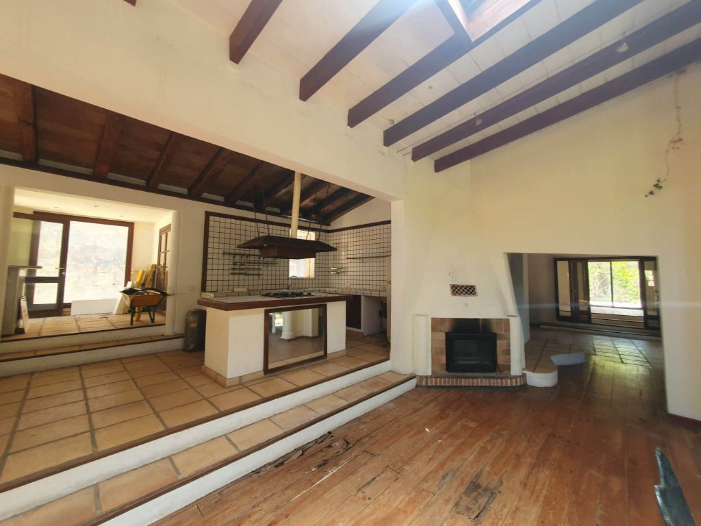 3 soveværelse Finca/Landehus til salg i Andratx med swimmingpool - € 1.100.000 (Ref: 9074917)