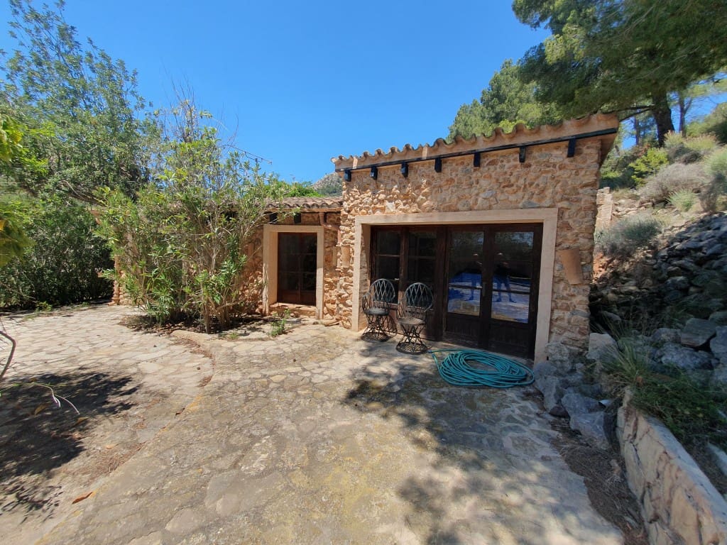 3 soveværelse Finca/Landehus til salg i Andratx med swimmingpool - € 1.100.000 (Ref: 9074917)