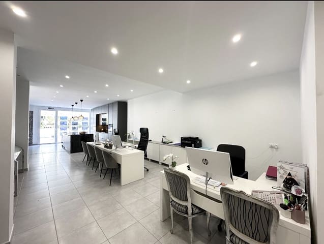Kontor till salu i Santa Ponsa, Calvià - 40 000 € (Ref: 9081368)